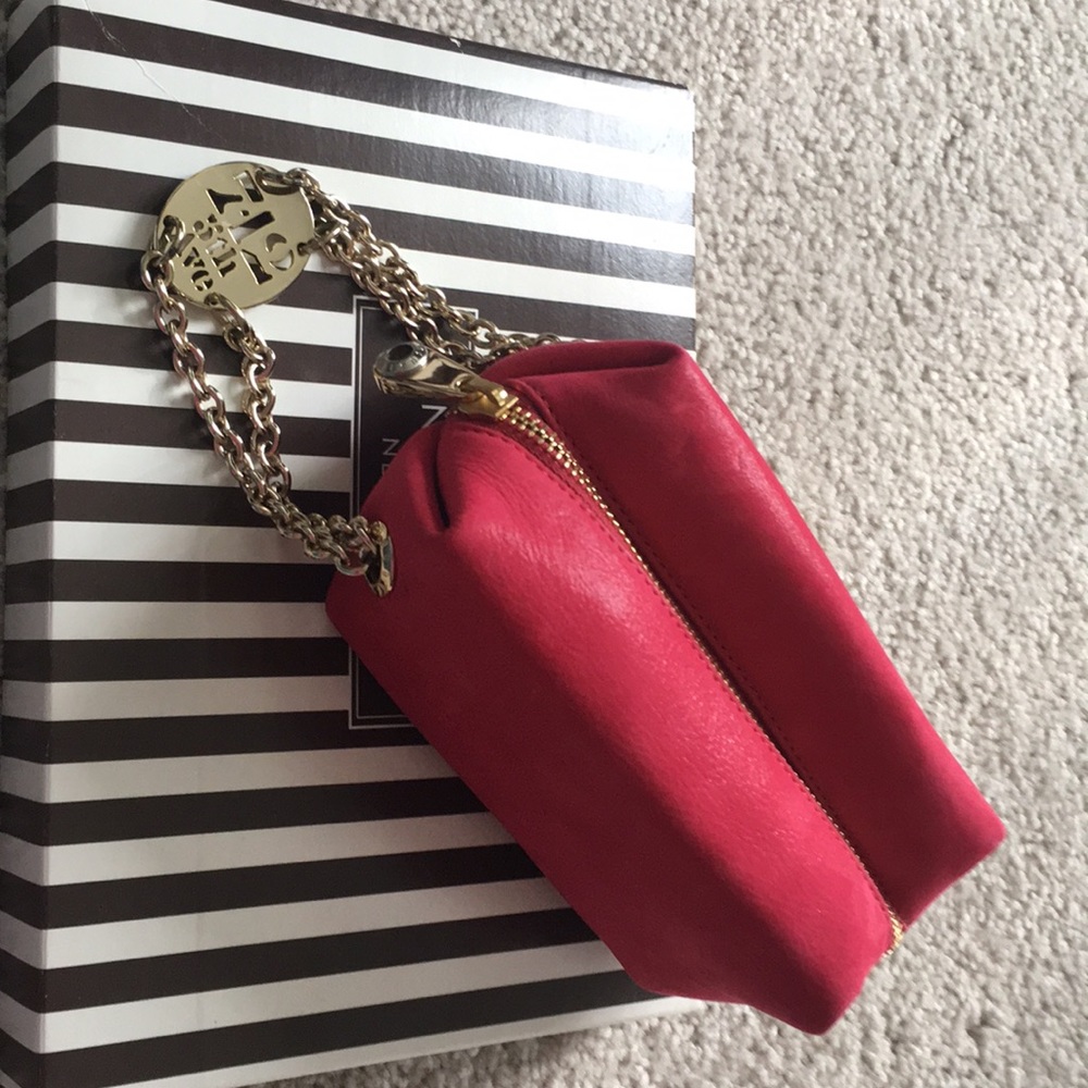 HENRI BENDEL Wristlet (new)